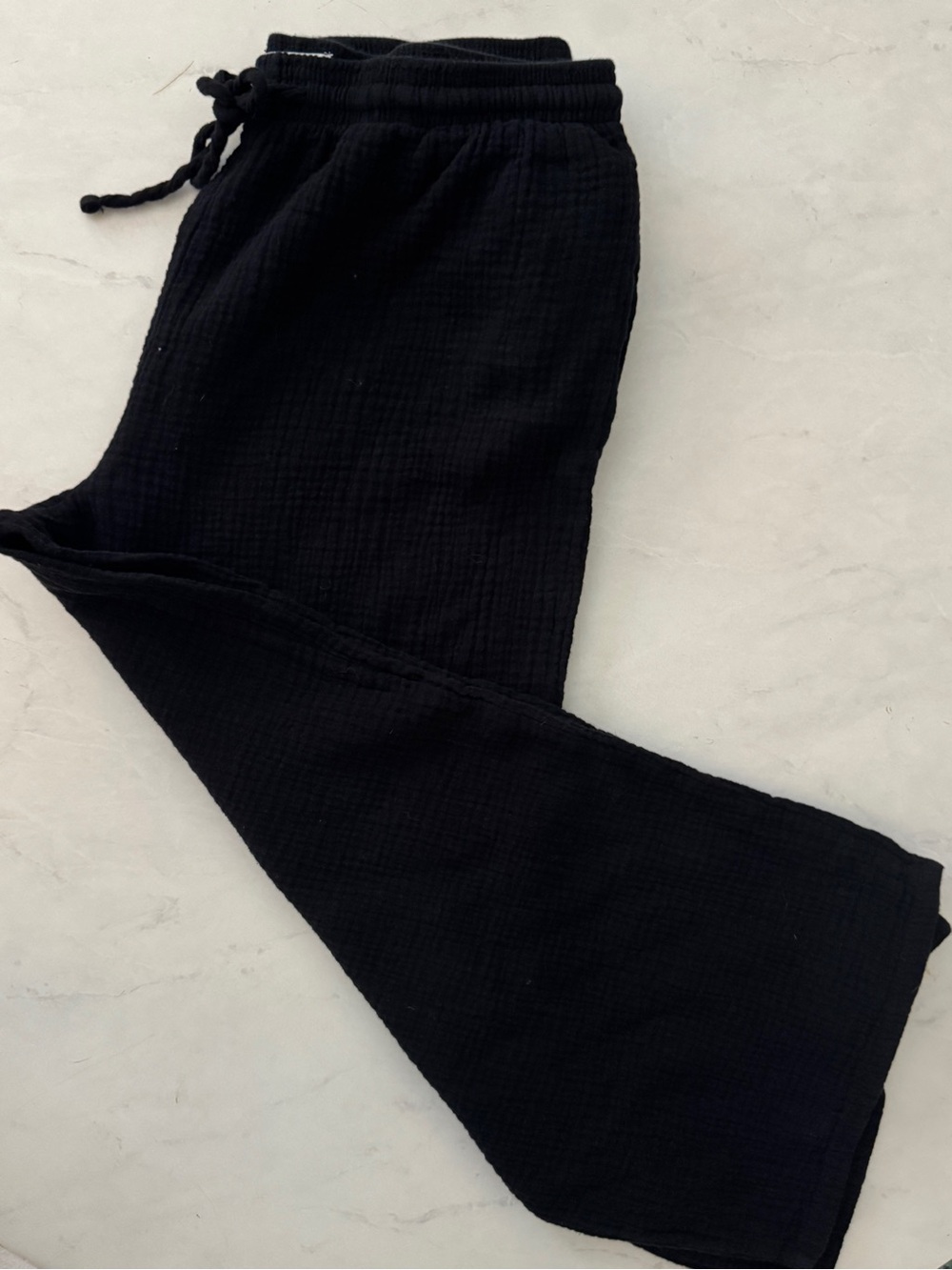 Jessica Simpson Black Flowy Wide-Leg Capri Pants